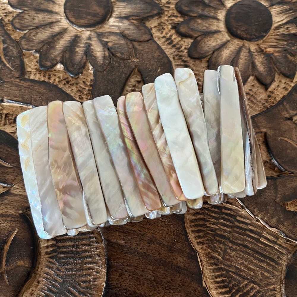 Abalone/Mother of Pearl Elastic Braclet